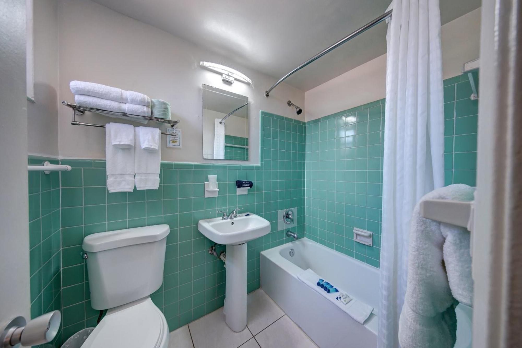 Sea Garden By The Sea Hotel Lauderdale-by-the-Sea Екстериор снимка
