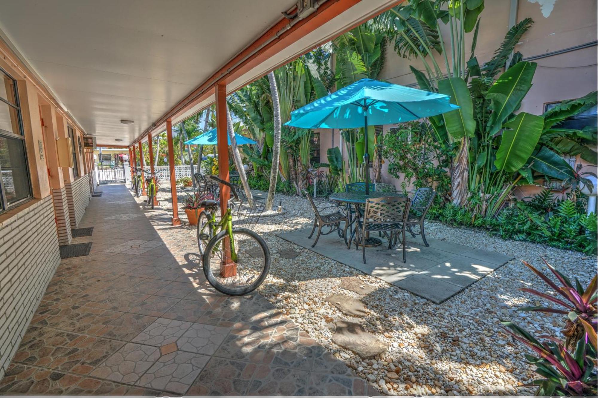 Sea Garden By The Sea Hotel Lauderdale-by-the-Sea Екстериор снимка